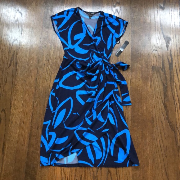 Maggy London Dresses & Skirts - Maggy London Navy Seas Wrap Dress